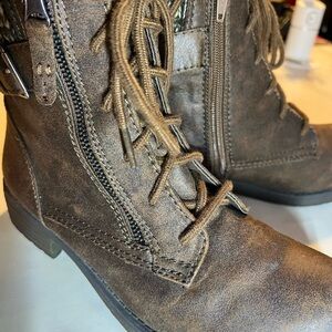 Faded Glory Dark Brown Ankle Boots